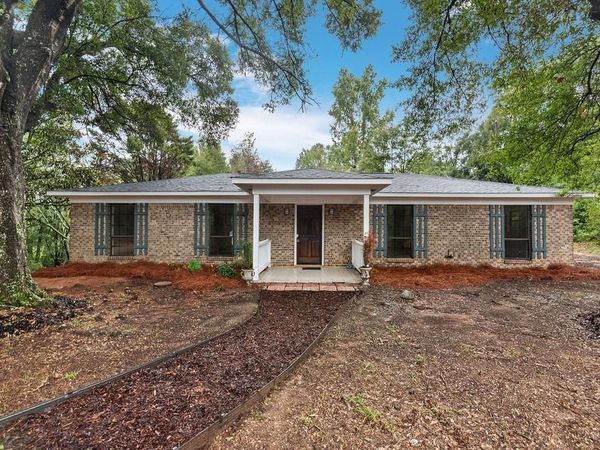 3421 Radcliff Road, Saraland, AL 36571