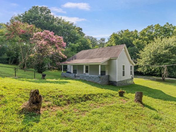 825 Tuscaloosa St, Florence, AL 35630