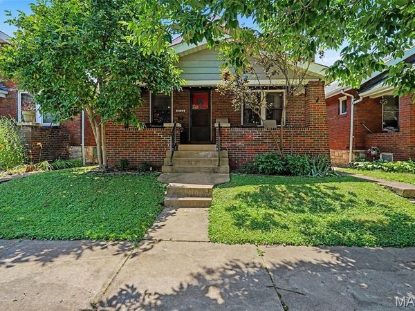 6112 Newport Avenue, St Louis, MO 63116