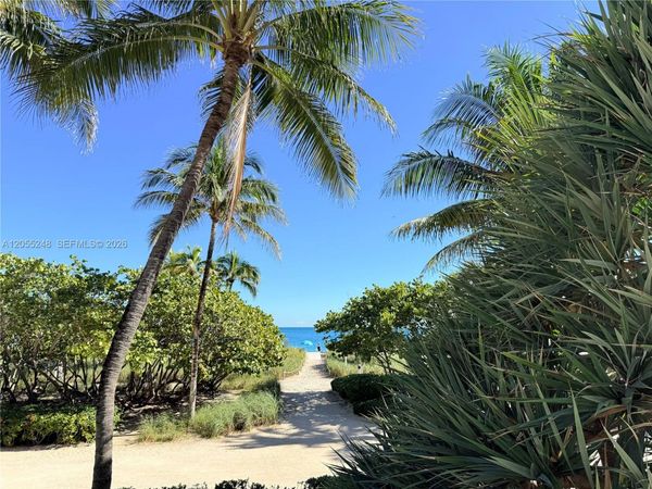 10185 NE Collins Ave , Unit 822, Bal Harbour, FL 33154