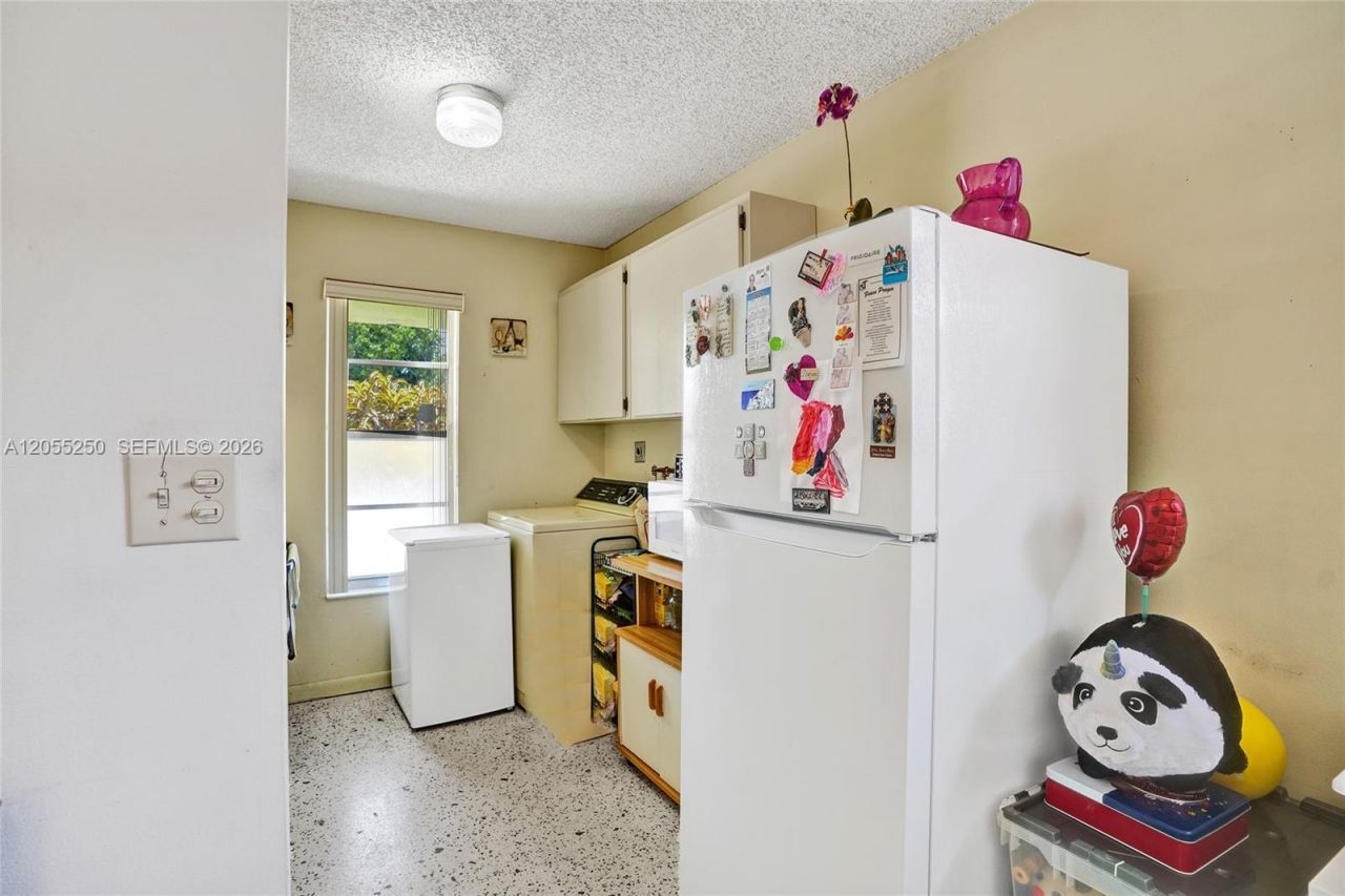 3170 SW 26th St , Miami, FL 33133 Photo