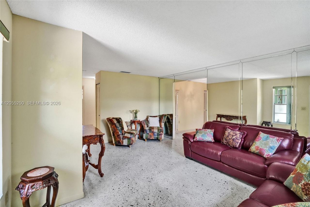 3170 SW 26th St , Miami, FL 33133 Photo