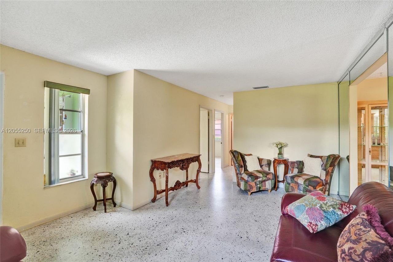 3170 SW 26th St , Miami, FL 33133 Photo