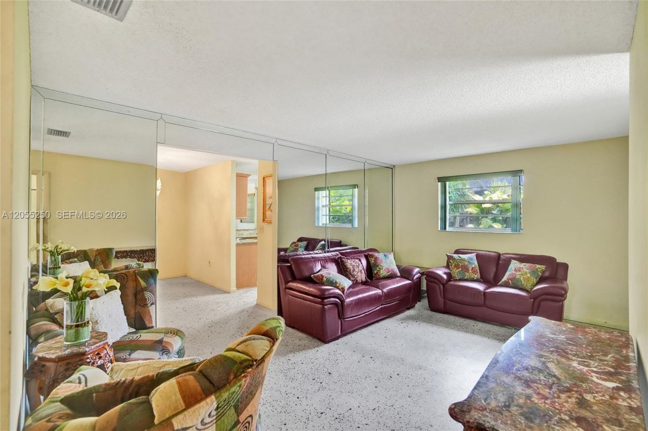 3170 SW 26th St , Miami, FL 33133 Photo