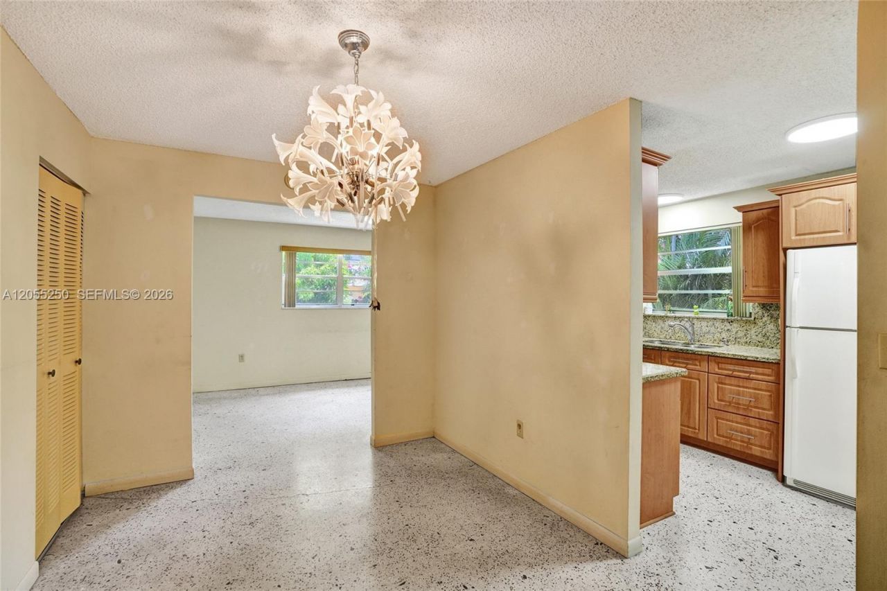 3170 SW 26th St , Miami, FL 33133 Photo