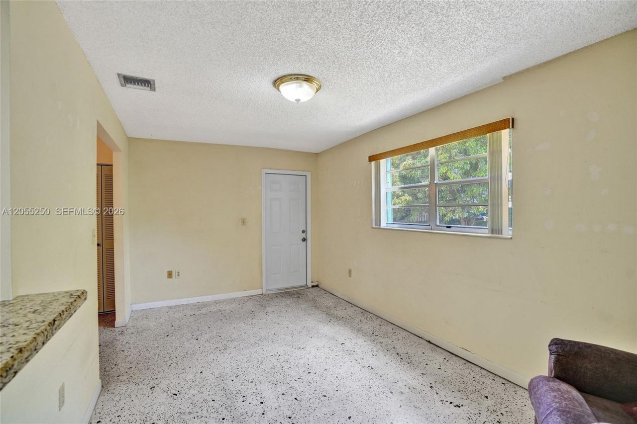 3170 SW 26th St , Miami, FL 33133 Photo