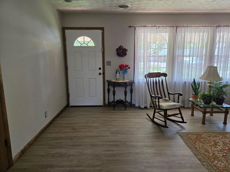 6065 Rollins Drive, Nashport, OH 43830 Photo 5
