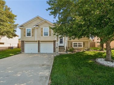404 NW Europa Drive, Grain Valley, MO 64029