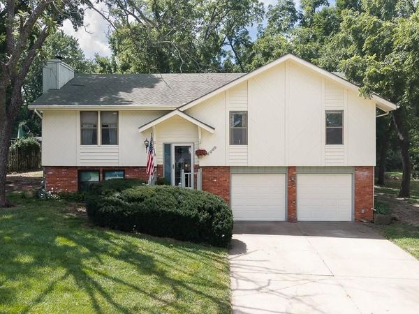 4649 SE 26th Terrace, Topeka, KS 66605