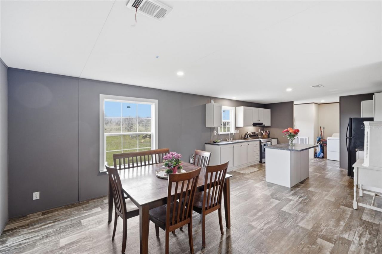 9831 NE 100th Street , Archer, FL 32618 Photo