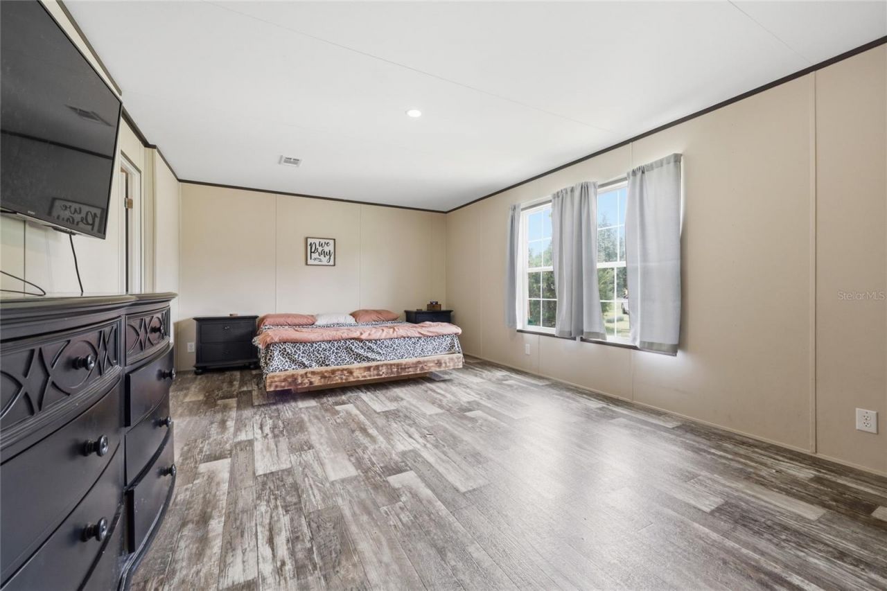 9831 NE 100th Street , Archer, FL 32618 Photo