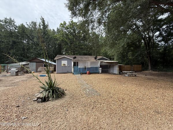 488 Dykes Road, Prentiss, MS 39474