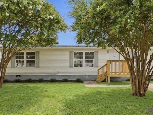 125 Oceanfront Cir N, Antioch, TN 37013