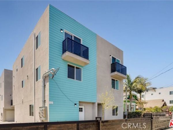 1821 1/2 S New England Street, Los Angeles, CA 90006