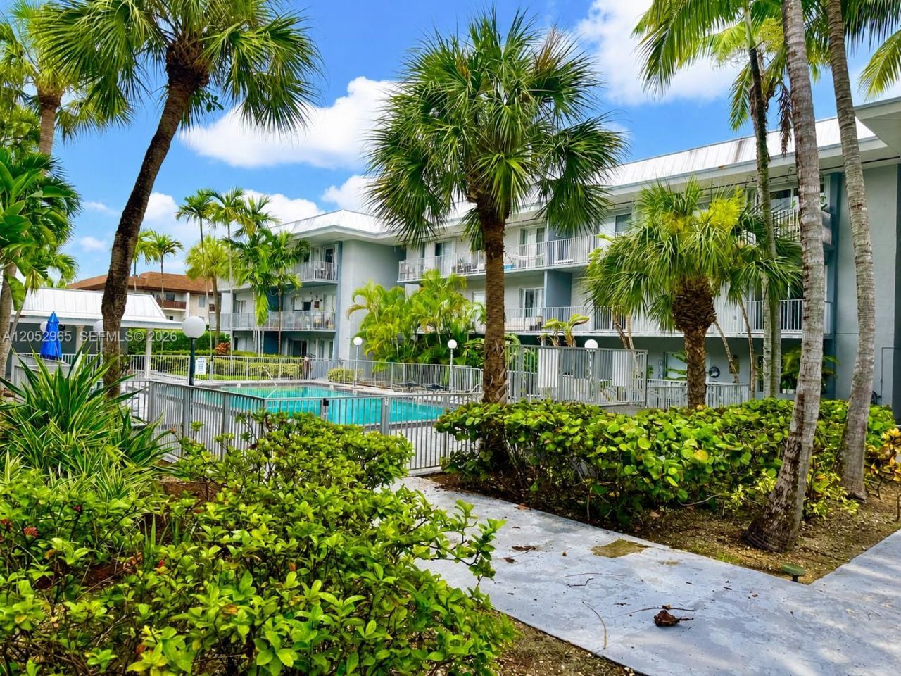 7401 SW 82nd St , Unit 303S, Miami, FL 33143 Photo