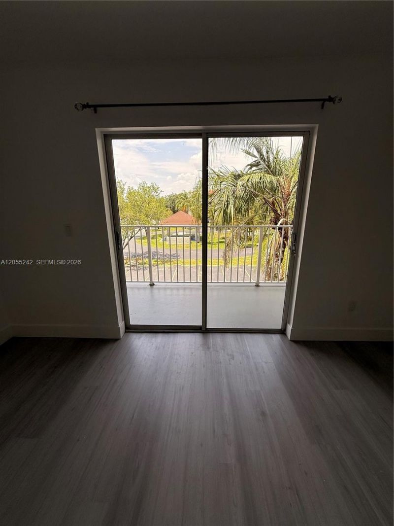 8240 SW 210th St , Unit 203, Cutler Bay, FL 33189 Photo