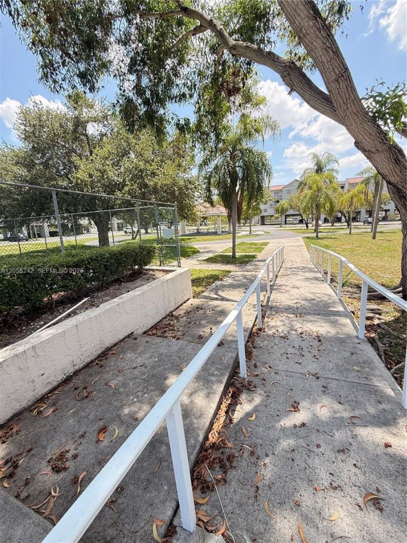 8240 SW 210th St , Unit 203, Cutler Bay, FL 33189 Photo