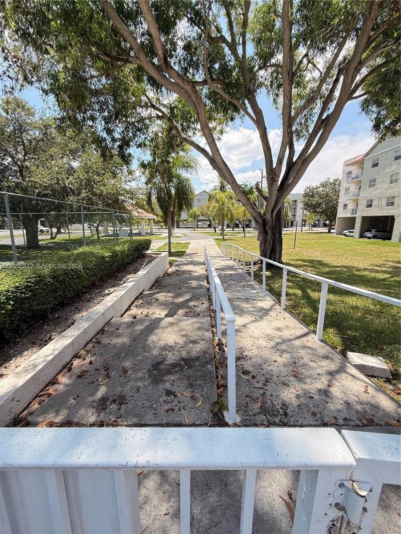 8240 SW 210th St , Unit 203, Cutler Bay, FL 33189 Photo