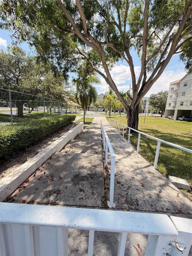 8240 SW 210th St , Unit 203, Cutler Bay, FL 33189 Photo