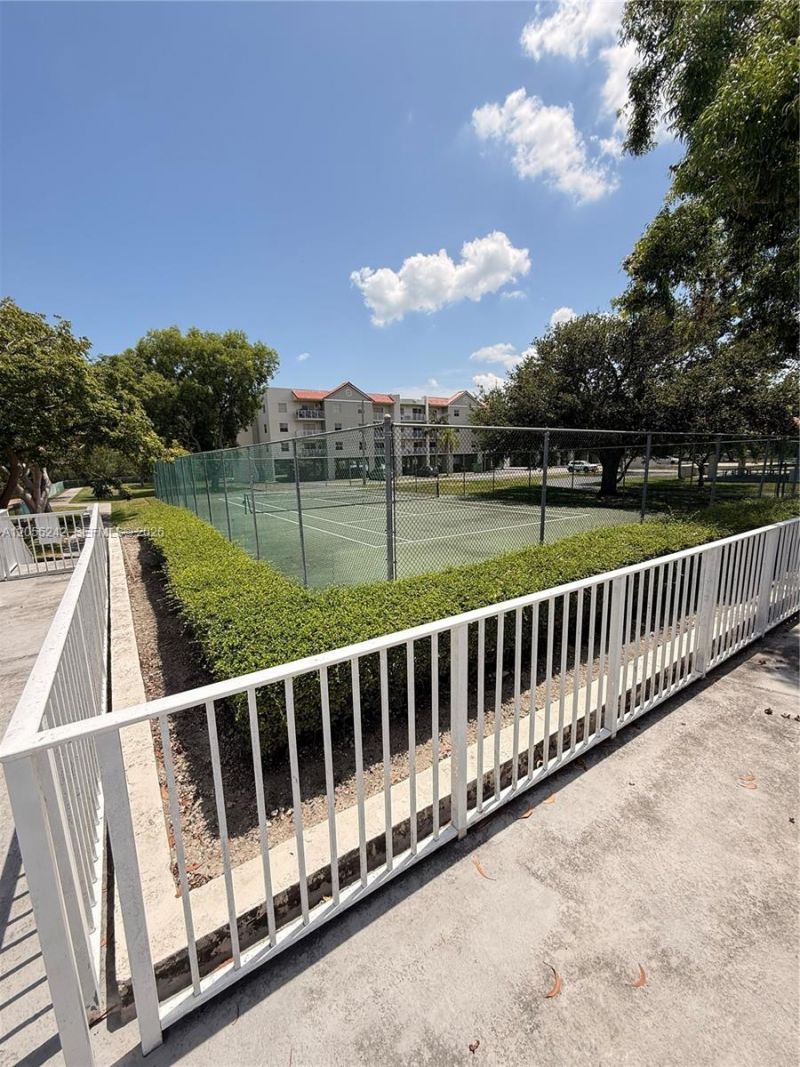 8240 SW 210th St , Unit 203, Cutler Bay, FL 33189 Photo