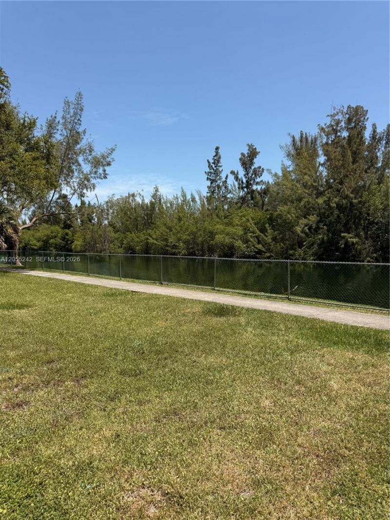 8240 SW 210th St , Unit 203, Cutler Bay, FL 33189 Photo