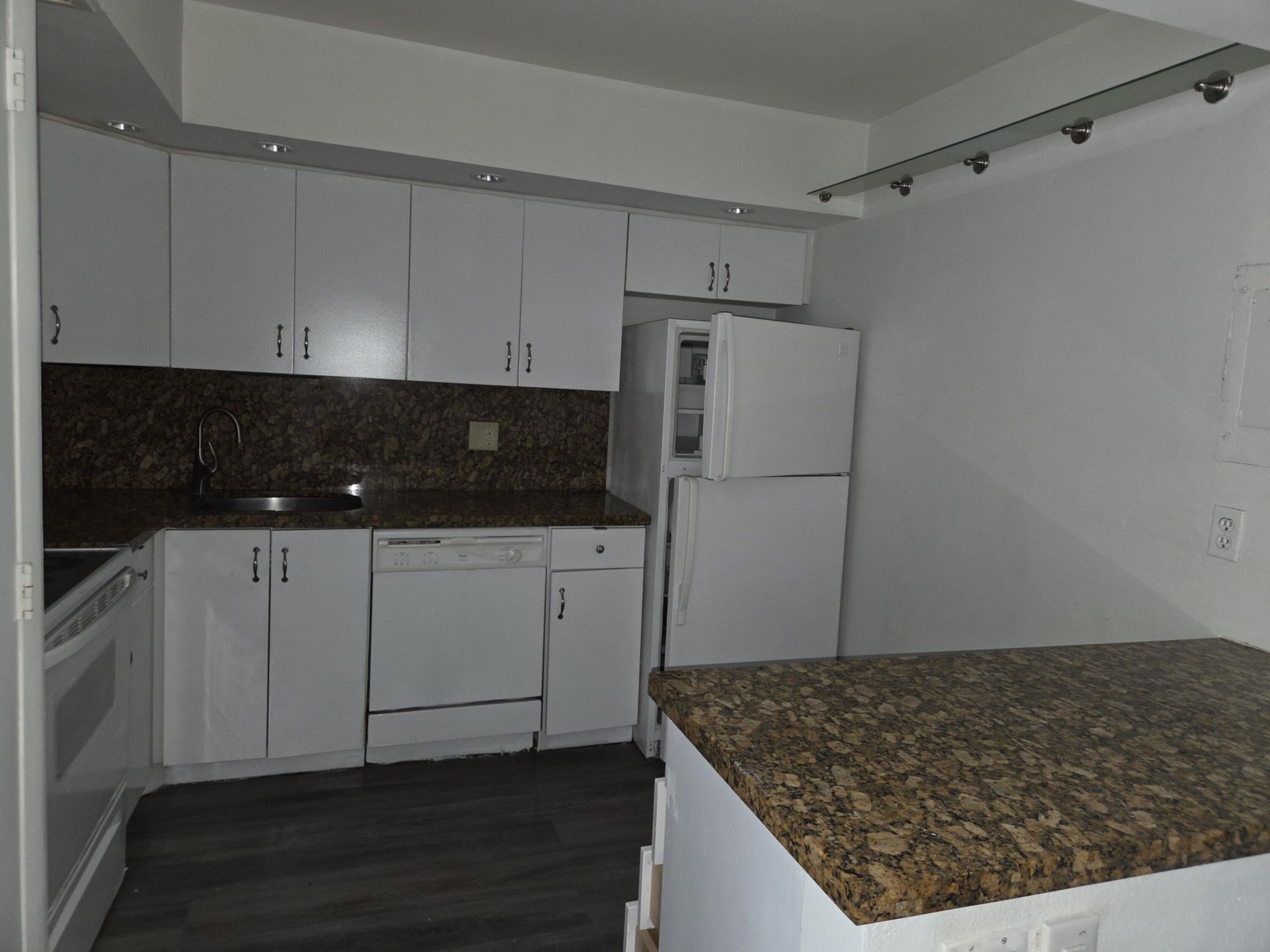 4160 Inverrary Drive, Unit 507, Lauderhill, FL 33319 Photo