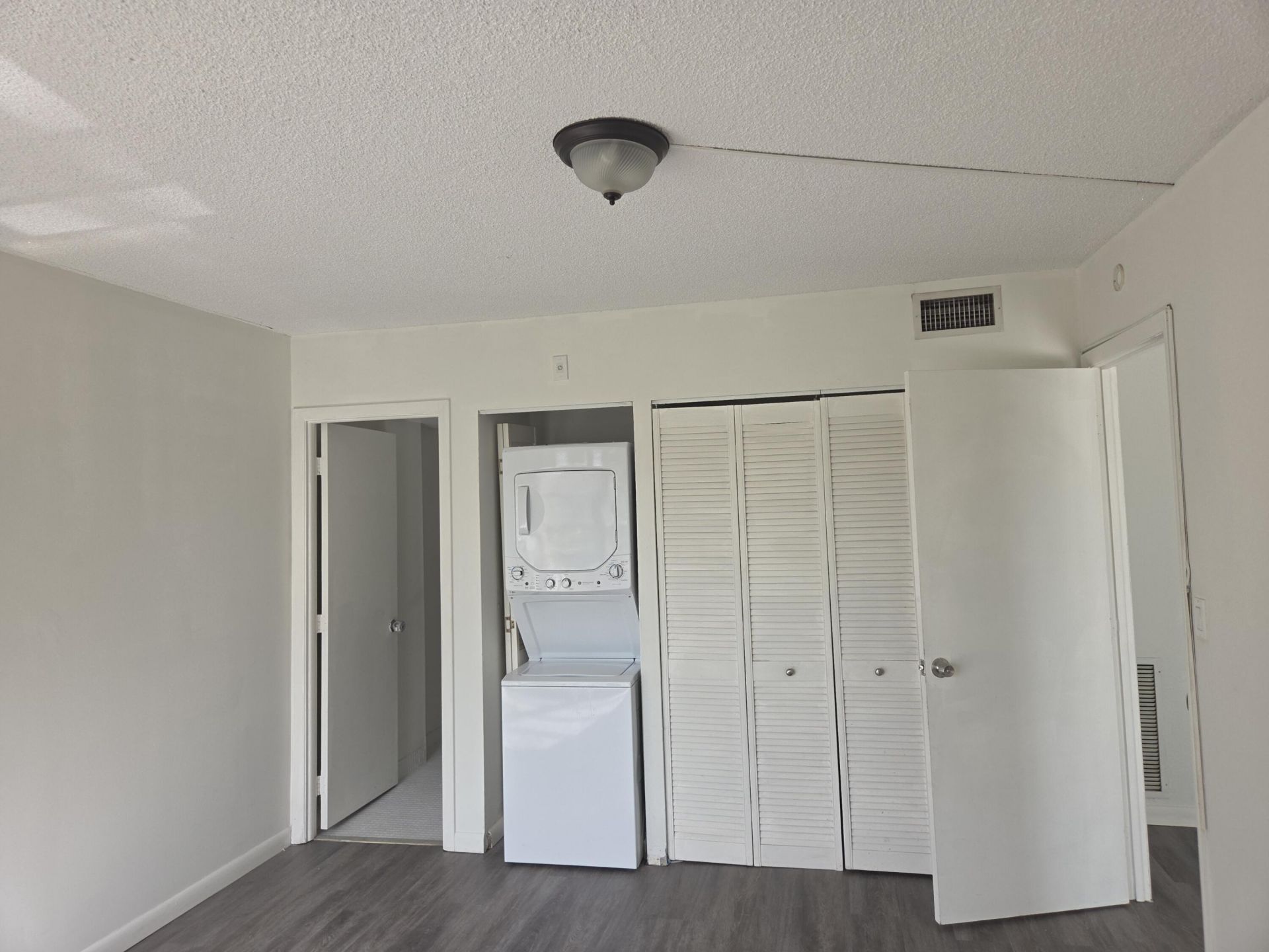 4160 Inverrary Drive, Unit 507, Lauderhill, FL 33319 Photo