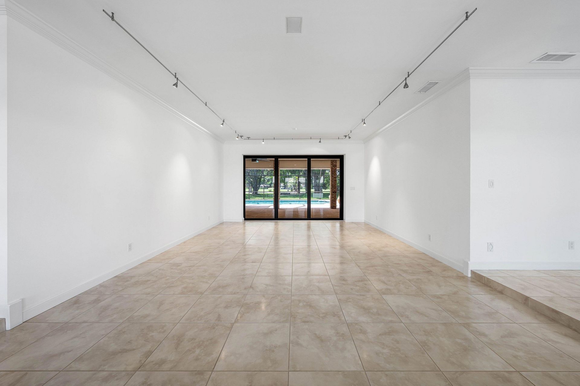 114 Glenbrook Court, Atlantis, FL 33462 Photo