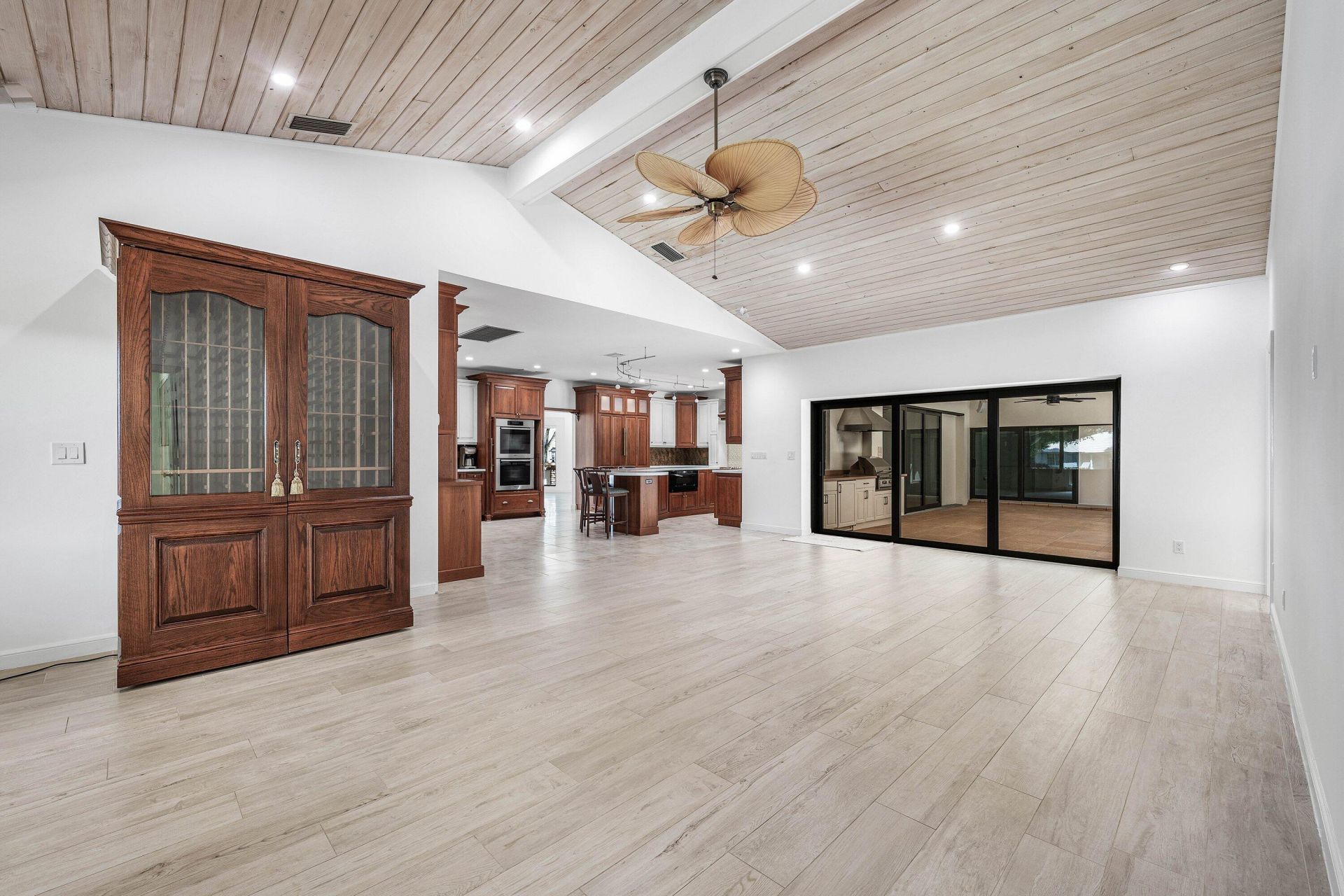 114 Glenbrook Court, Atlantis, FL 33462 Photo