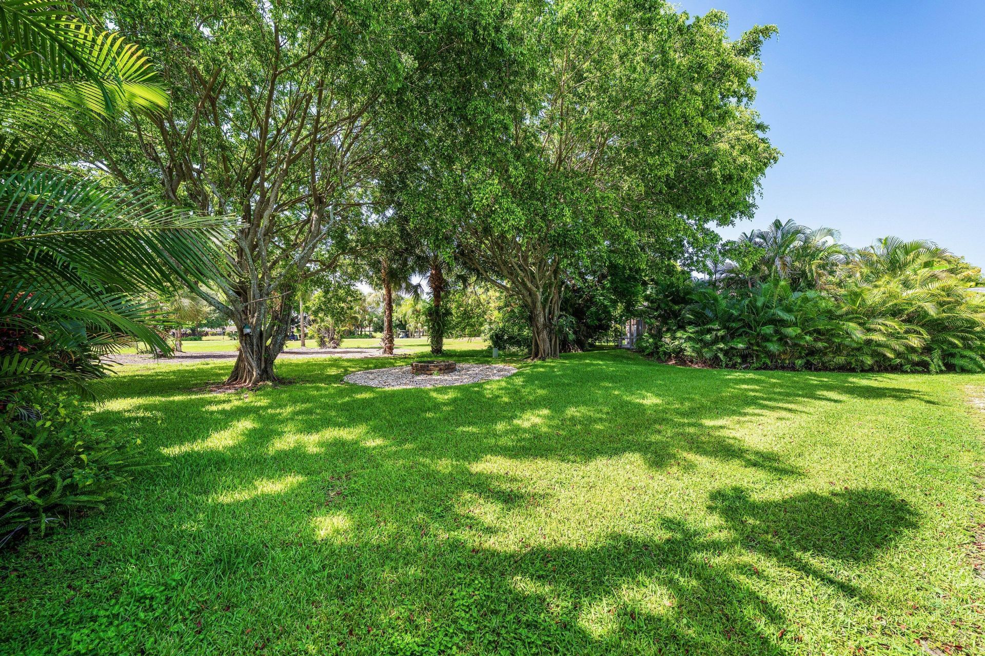 114 Glenbrook Court, Atlantis, FL 33462 Photo
