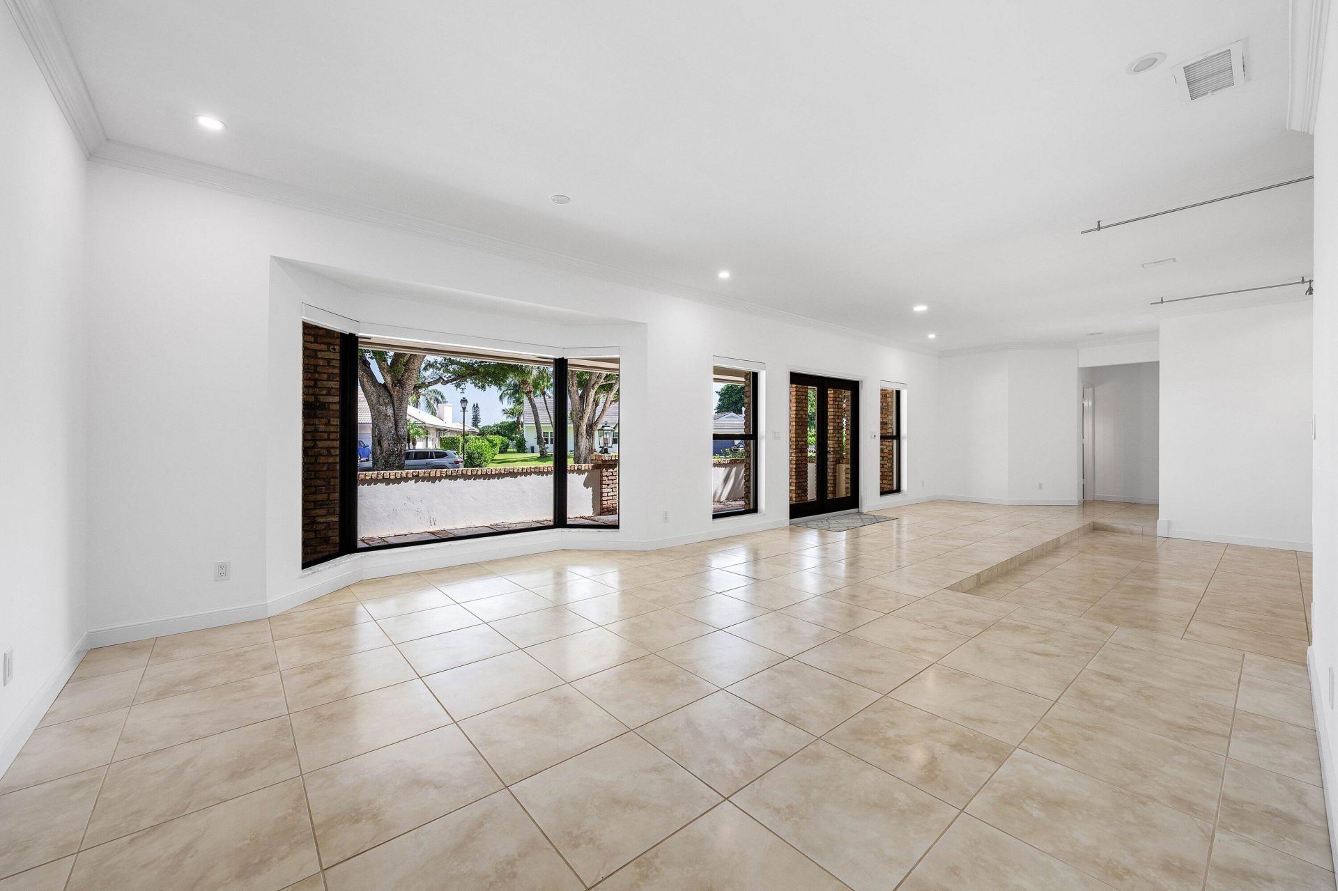 114 Glenbrook Court, Atlantis, FL 33462 Photo