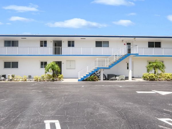 11 Garden Street, Unit 206T, Tequesta, FL 33469
