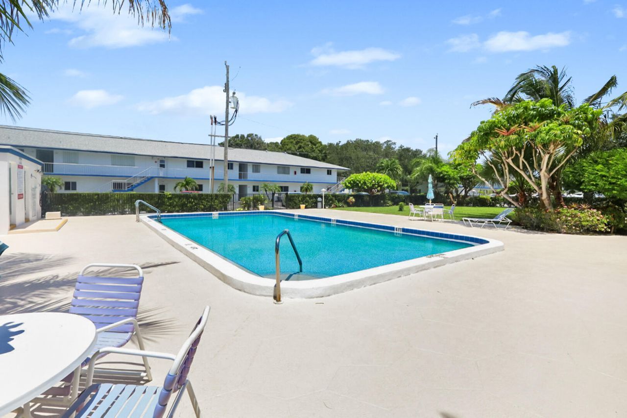 11 Garden Street, Unit 206T, Tequesta, FL 33469 Photo