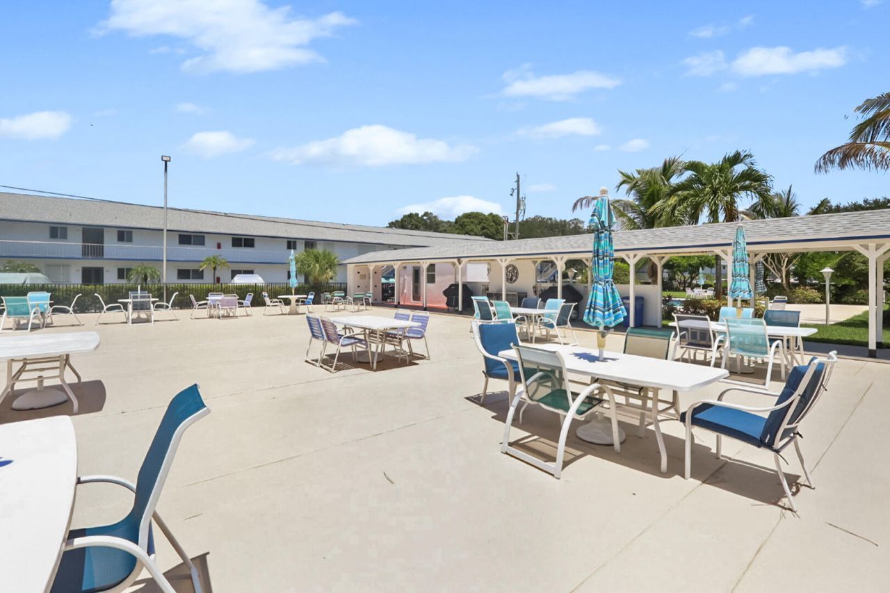 11 Garden Street, Unit 206T, Tequesta, FL 33469 Photo