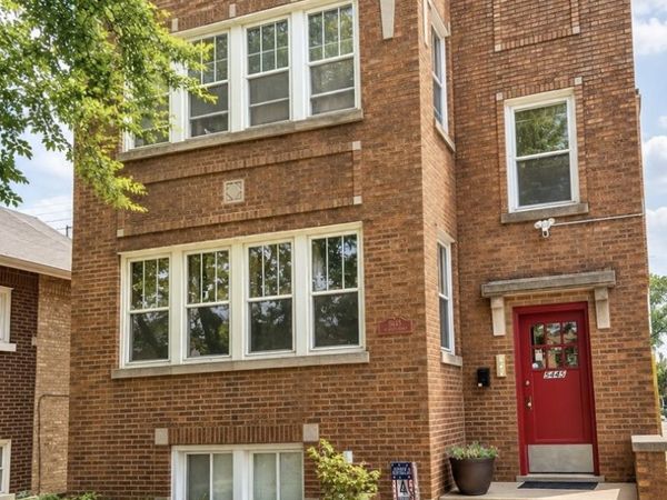5445 W Melrose Street, Chicago, IL 60641