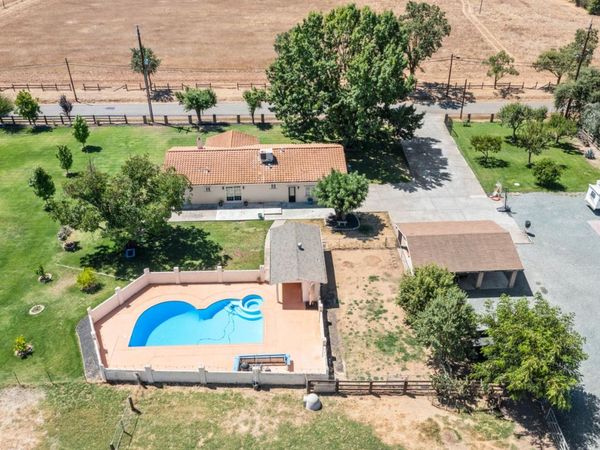 10863 Freeman Rd, Wilton, CA 95693