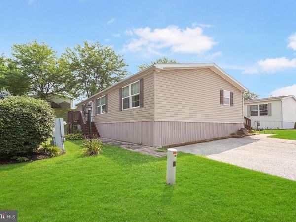 60 BROADWING DRIVE, HANOVER, PA 17331