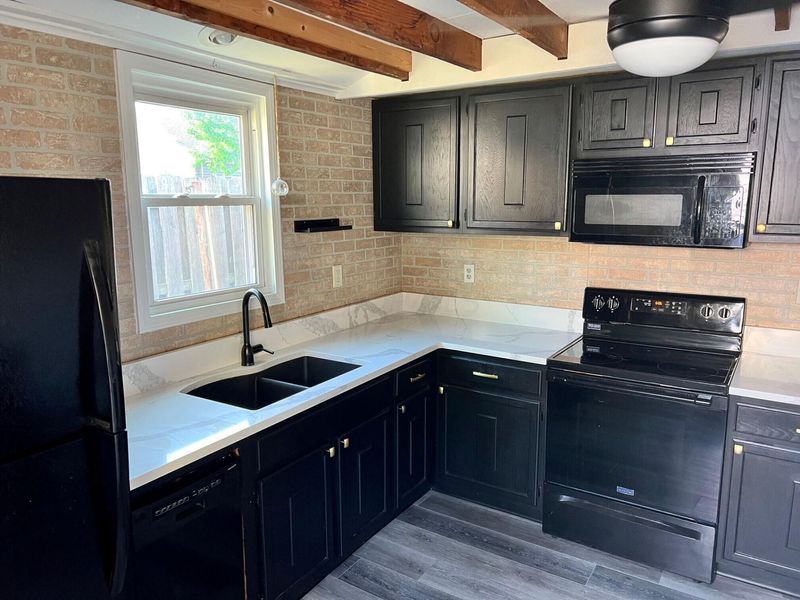 1303 Elmwood Avenue, Columbus, OH 43212 Photo 3