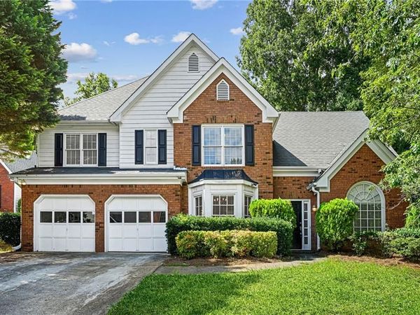 909 Michael Lee Way , Lawrenceville, GA 30043
