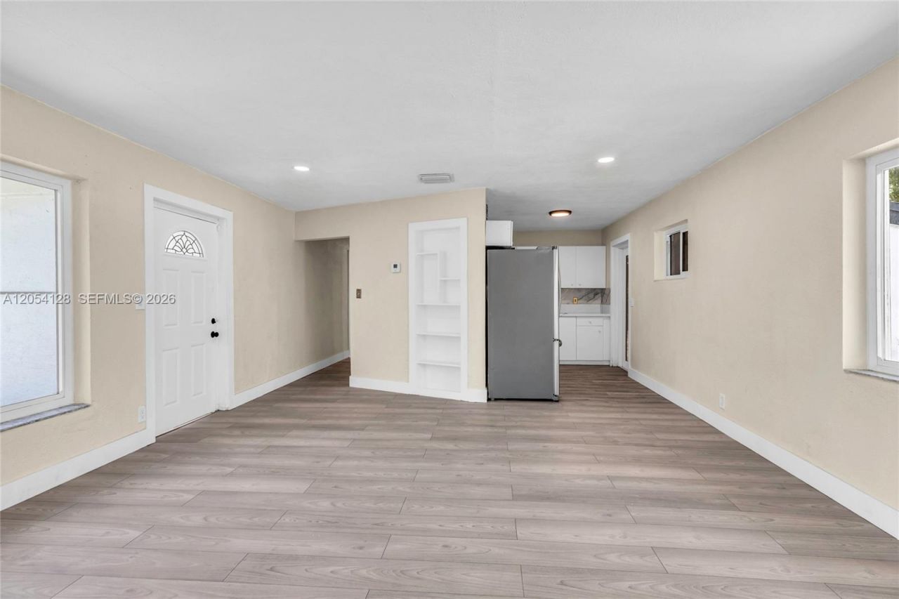 1218 NW 15th St , Fort Lauderdale, FL 33311 Photo
