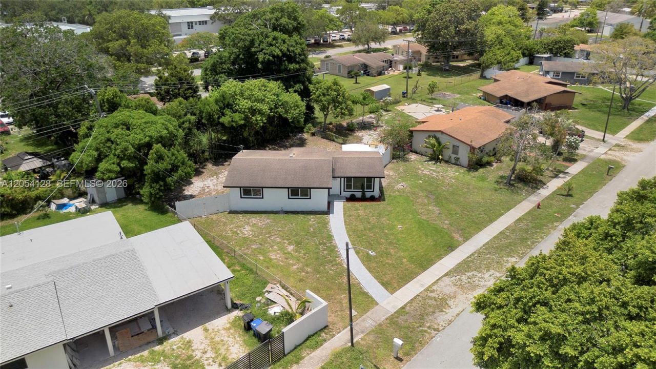1218 NW 15th St , Fort Lauderdale, FL 33311 Photo