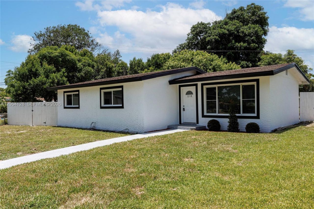 1218 NW 15th St , Fort Lauderdale, FL 33311 Photo