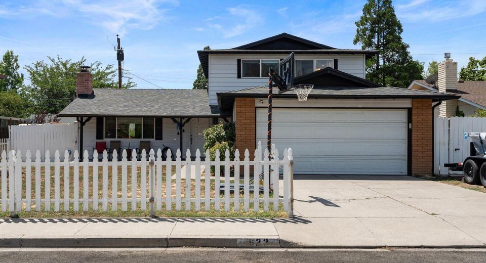 623 Abbay Way, Sparks, NV 89431 Photo