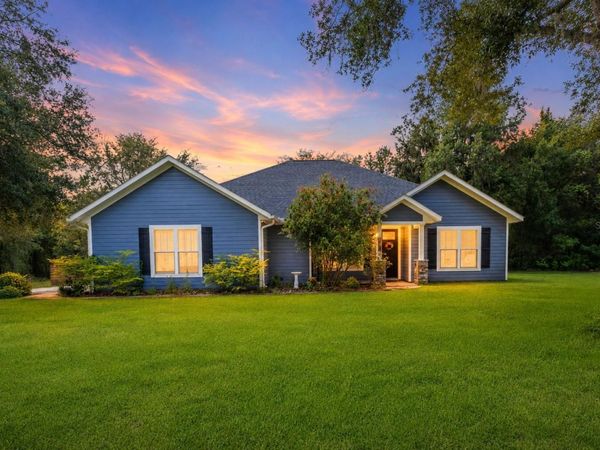 8069 NE 8TH PLACE , HIGH SPRINGS, FL 32643