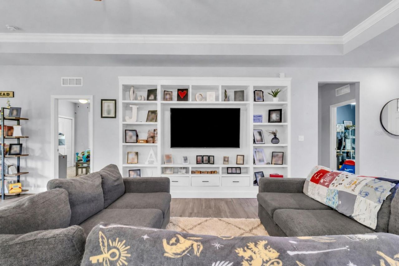 8069 NE 8th Place , High Springs, FL 32643 Photo