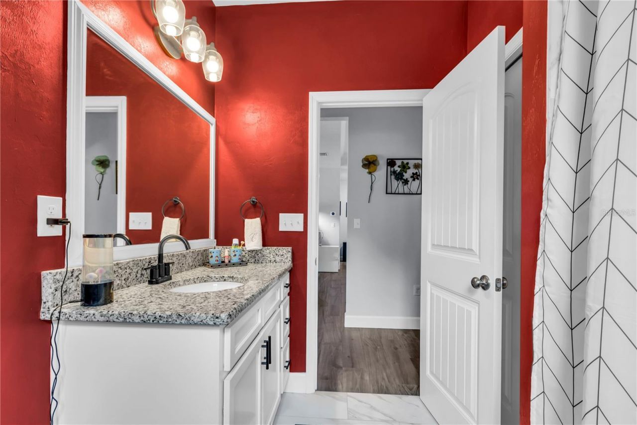 8069 NE 8th Place , High Springs, FL 32643 Photo
