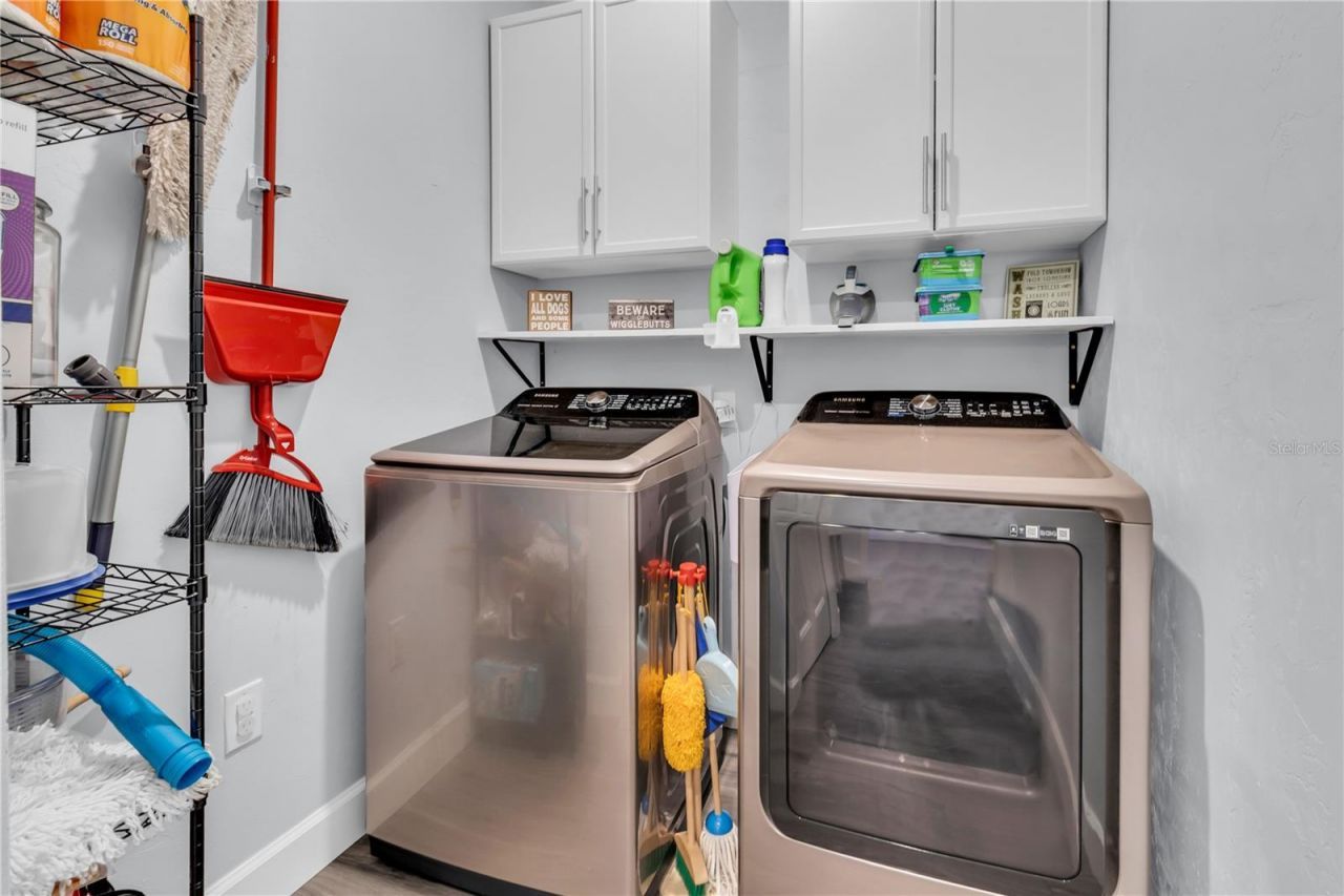 8069 NE 8th Place , High Springs, FL 32643 Photo