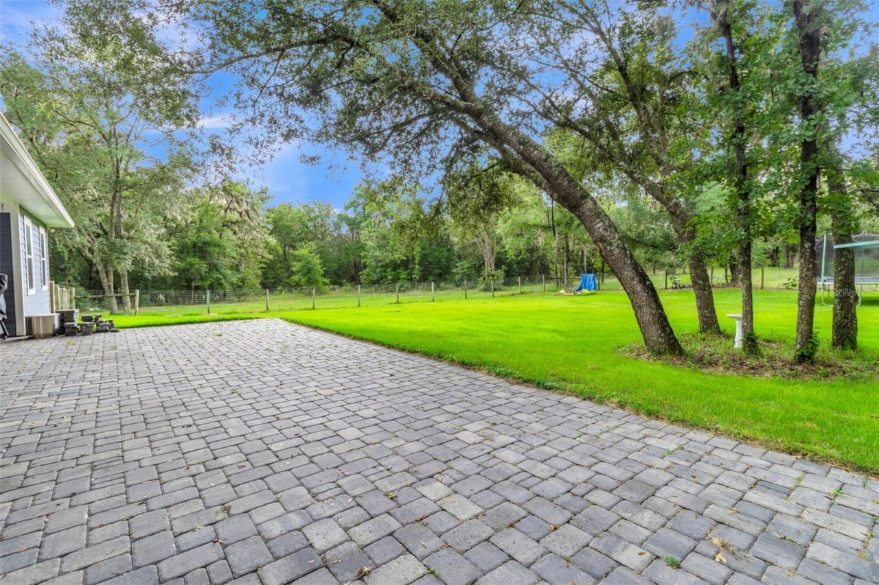 8069 NE 8th Place , High Springs, FL 32643 Photo