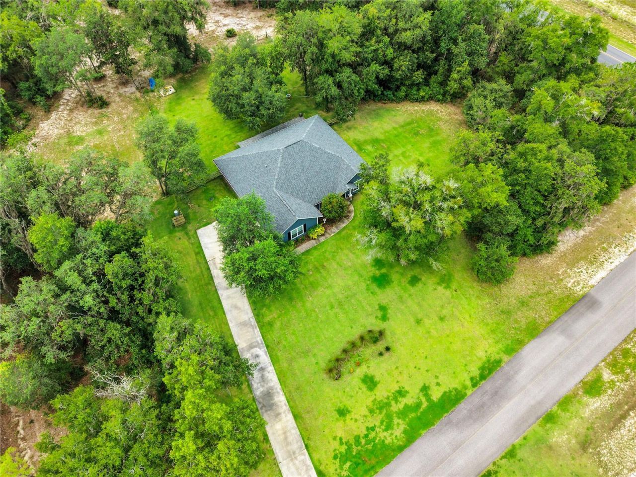 8069 NE 8th Place , High Springs, FL 32643 Photo