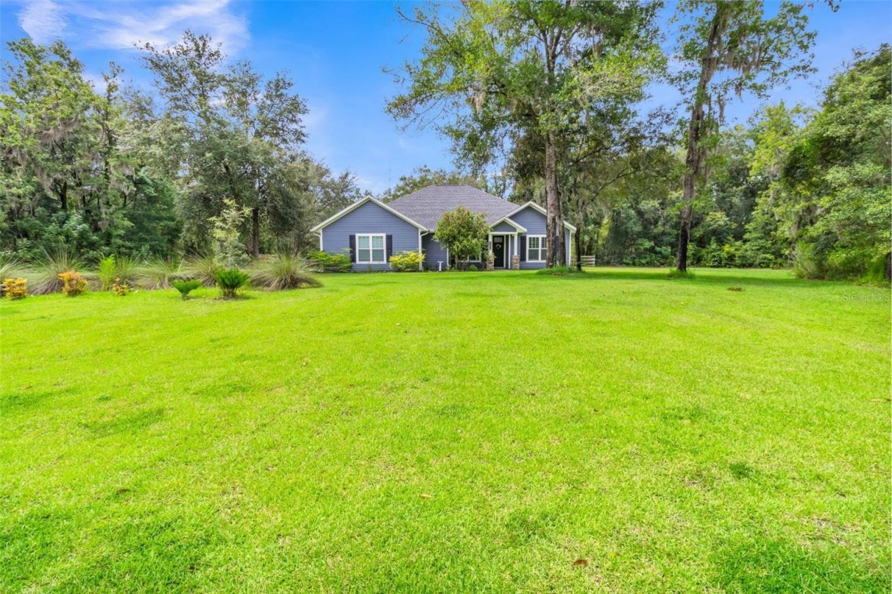8069 NE 8th Place , High Springs, FL 32643 Photo